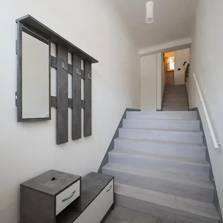 V9 Loft Luxury - 300mt Da Mare, Centro E Stazione Falconara Marittima