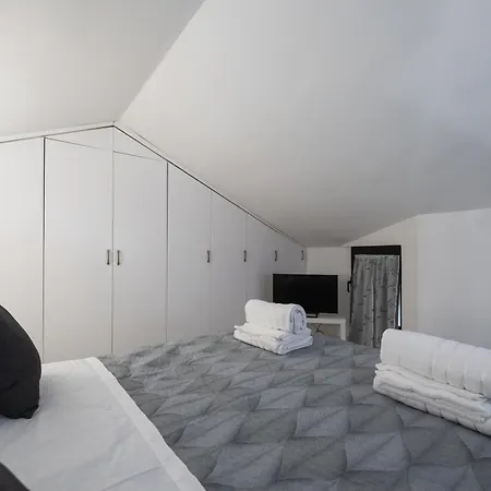 Appartement V9 Loft Luxury - 300mt Da Mare, Centro E Stazione Falconara Marittima